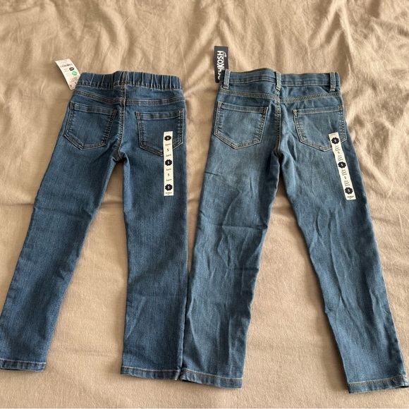Oshkosh Bgosh jeans - size 5 - NWT - Picture 2 of 5